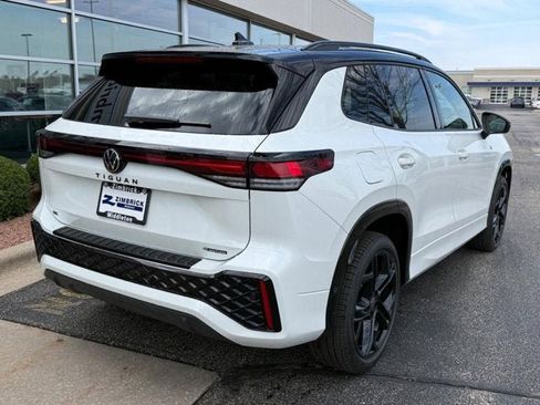 New 2026 Volkswagen Tiguan SE R-Line AWD/4WD image 3