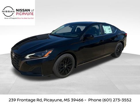 New 2026 Nissan Altima 2.5 SV FWD image 1