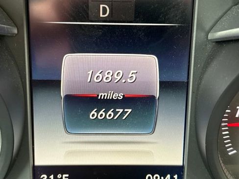 Used 2018 Mercedes-Benz C 300 4MATIC Sedan image 18