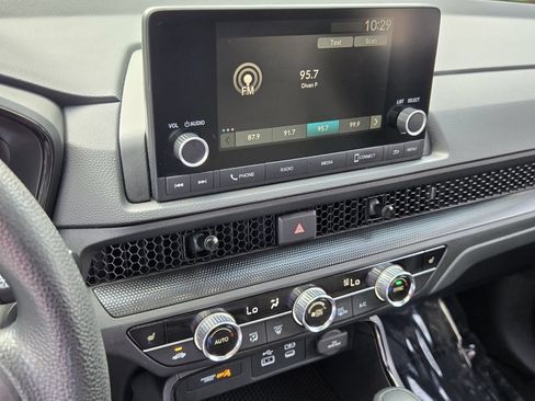 Certified 2025 Honda CR-V EX image 19