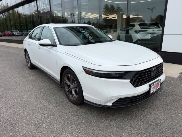 Used 2024 Honda Accord EX image 2