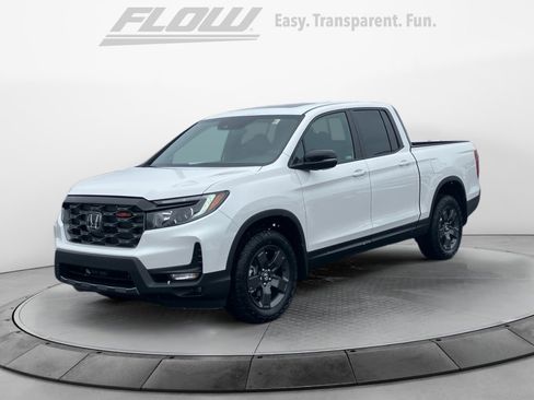 New 2026 Honda Ridgeline TrailSport image 3