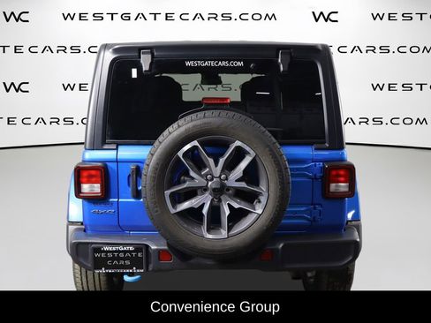 Used 2024 Jeep Wrangler Unlimited w/ Convenience Group AWD/4WD image 4