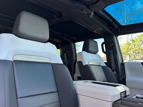 Used 2024 GMC Hummer EV 3X w/ Omega Edition AWD/4WD image 17