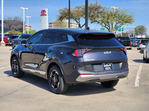 New 2026 Kia Sportage EX image 3