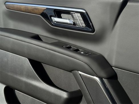 New 2026 Chevrolet Tahoe High Country image 23