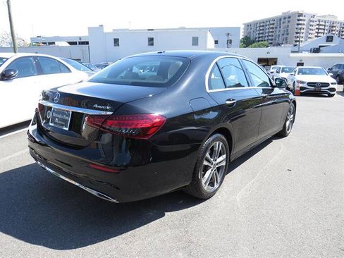 Certified 2022 Mercedes-Benz E 350 4MATIC Sedan image 4