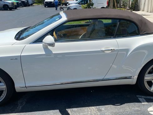 Used 2014 Bentley Continental Mulliner image 9