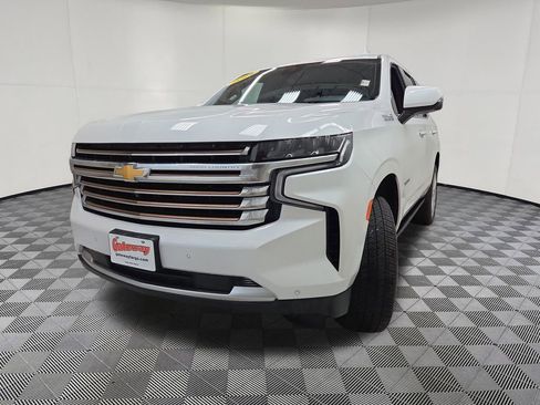 Used 2024 Chevrolet Tahoe High Country AWD/4WD image 7