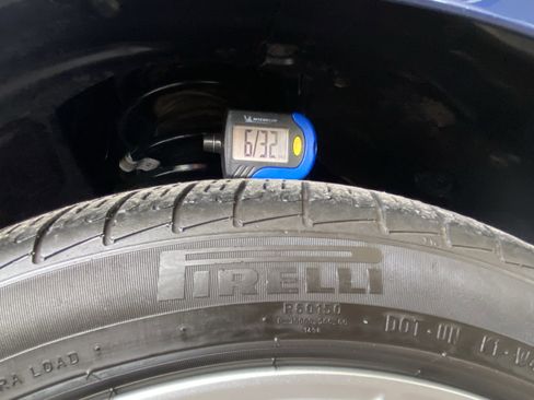 Used 2024 BMW 330i xDrive Sedan w/ Convenience Package image 18