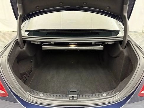 Used 2017 Mercedes-Benz E 300 4MATIC image 42