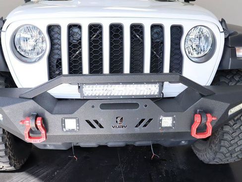 Used 2022 Jeep Gladiator Rubicon w/ Cold Weather Group AWD/4WD image 12