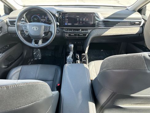 Certified 2025 Toyota Camry XLE FWD image 23