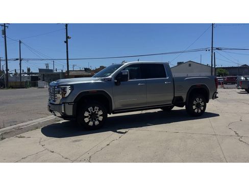 New 2026 GMC Sierra 3500 Denali AWD/4WD image 7