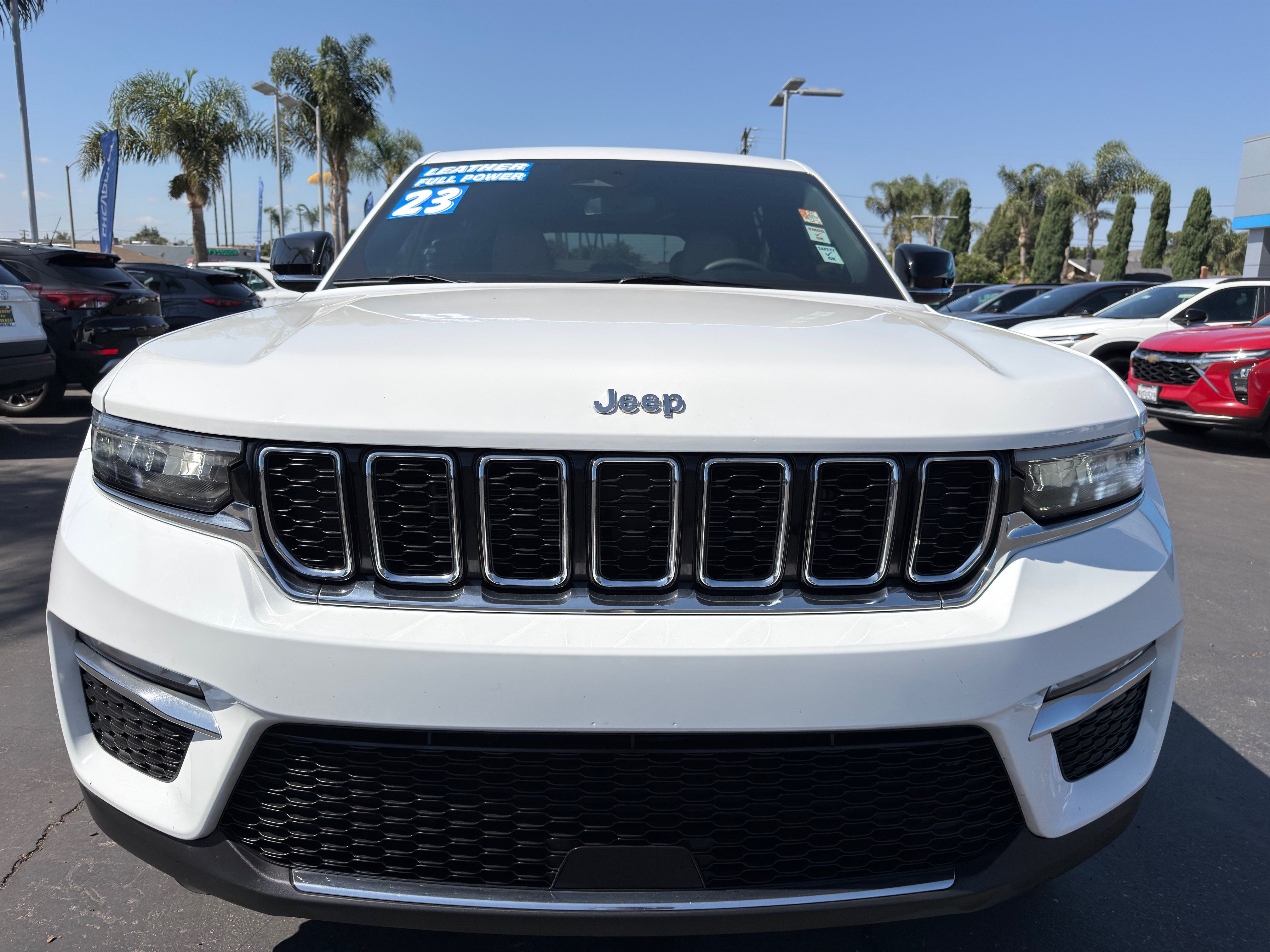 Used 2023 Jeep Grand Cherokee Limited w/ Trailer Tow Prep Group (B) AWD/4WD image 42