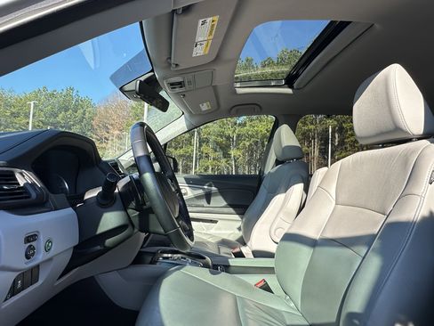 Used 2022 Honda Pilot EX-L image 7