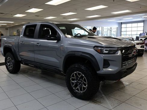 New 2026 Chevrolet Colorado ZR2 w/ Technology Package AWD/4WD image 7