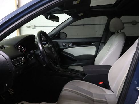 Used 2025 Honda Civic Sport Touring image 17