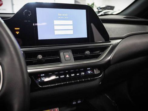 Certified 2024 Lexus UX 250h FWD image 17