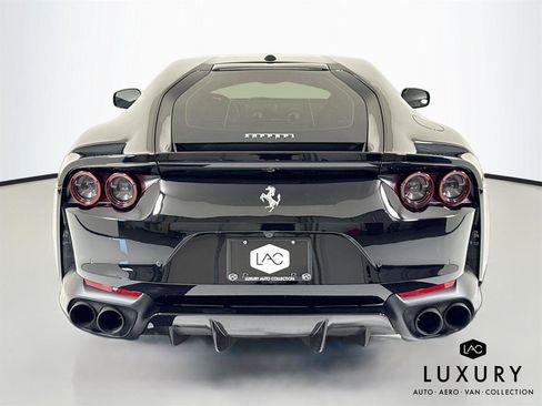 Used 2018 Ferrari 812 Superfast image 7