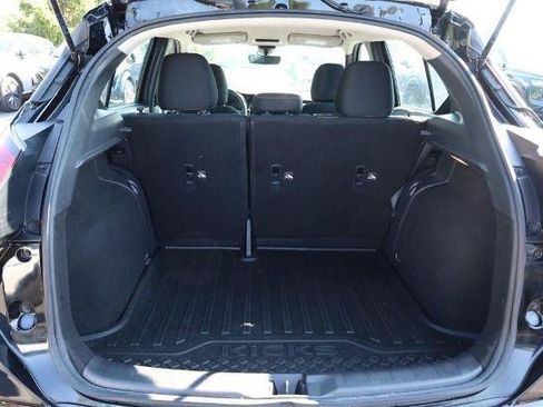 Certified 2022 Nissan Kicks SR w/ Interior Electronics Package FWD image 7