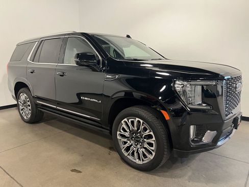Used 2024 GMC Yukon Denali Ultimate AWD/4WD image 1