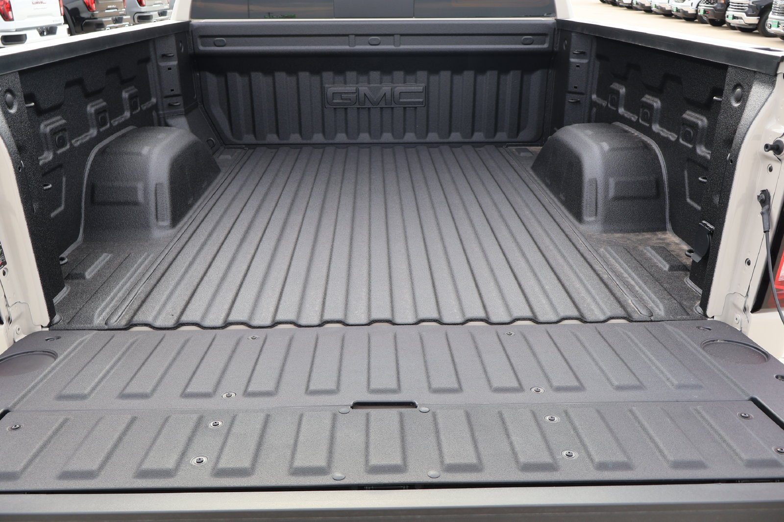 New 2026 GMC Sierra 1500 AT4 w/ AT4 Premium Package AWD/4WD image 10
