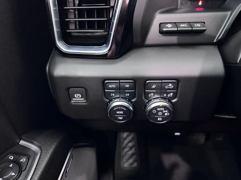 Certified 2024 GMC Sierra 1500 Denali w/ Denali Reserve Package AWD/4WD image 26