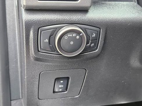 Used 2018 Ford F150 Raptor w/ Equipment Group 802A Luxury AWD/4WD image 24