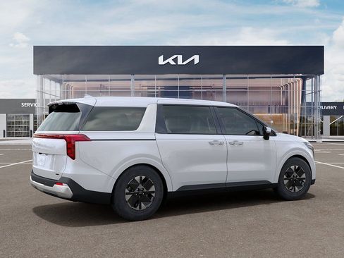 New 2026 Kia Carnival LXS FWD image 6