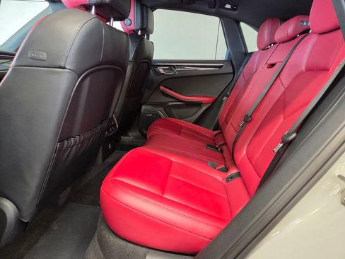 New 2026 Porsche Macan AWD/4WD image 11