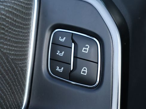 Used 2021 Ford F150 Platinum w/ Equipment Group 701A High AWD/4WD image 9
