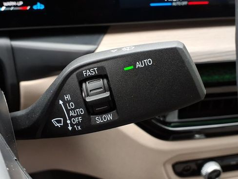 New 2025 BMW 330i xDrive Sedan w/ Premium Package image 24