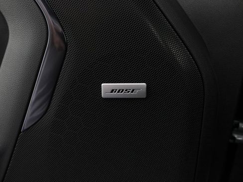 New 2026 GMC Yukon XL AT4 AWD/4WD image 18