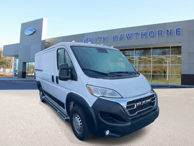Used 2025 RAM ProMaster 2500 w/ U-Haul Equipment Group FWD image 1