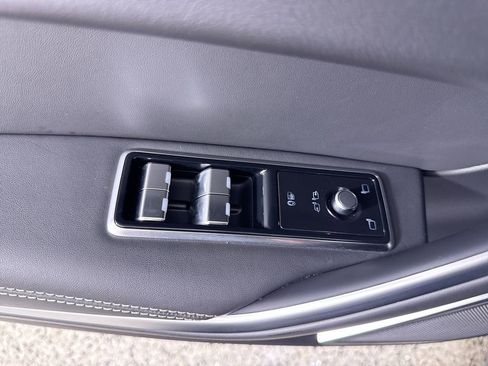 Used 2026 Jaguar F-PACE R-Dynamic S AWD/4WD image 13