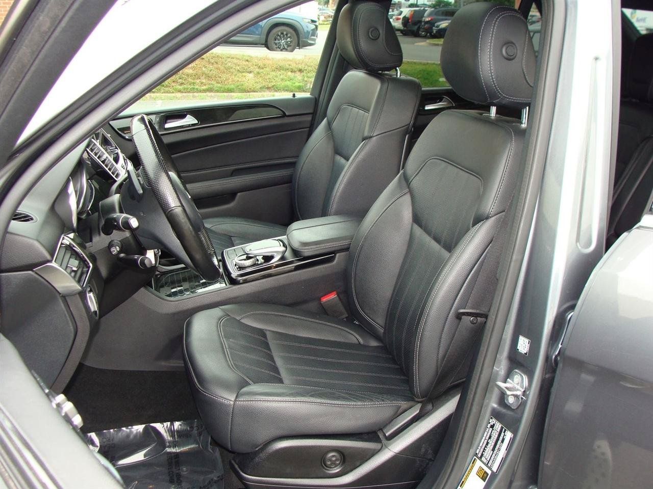Used 2019 Mercedes-Benz GLE 400 4MATIC image 7