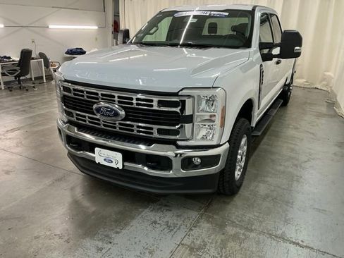 New 2026 Ford F350 XLT image 9