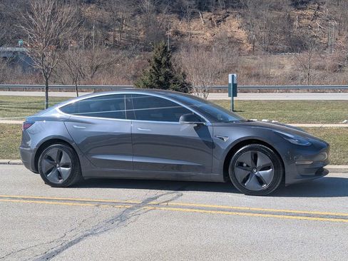 Used 2019 Tesla Model 3 Long Range image 3