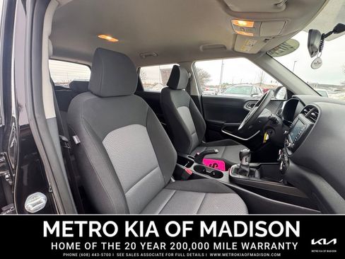 Used 2021 Kia Soul LX image 32