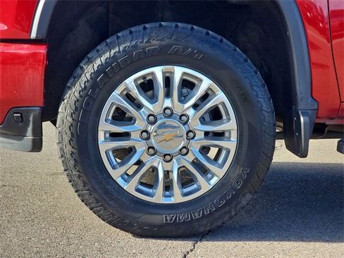 Used 2021 Chevrolet Silverado 2500 High Country w/ Z71 Off-Road Package image 19