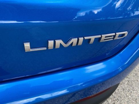 Used 2023 Jeep Compass Limited AWD/4WD image 15
