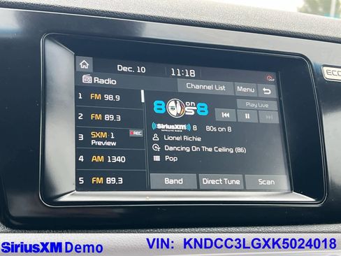 Used 2019 Kia Niro EX image 30