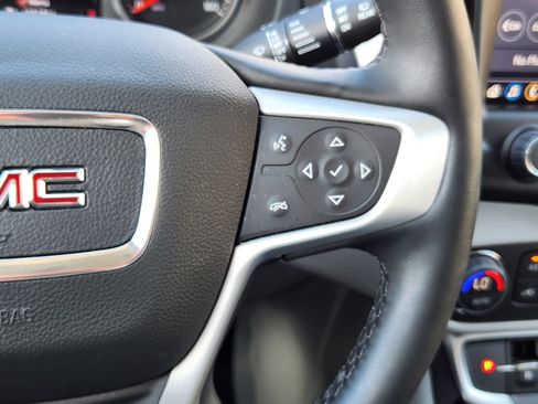 Used 2023 GMC Terrain SLT w/ Infotainment Package II AWD/4WD image 25