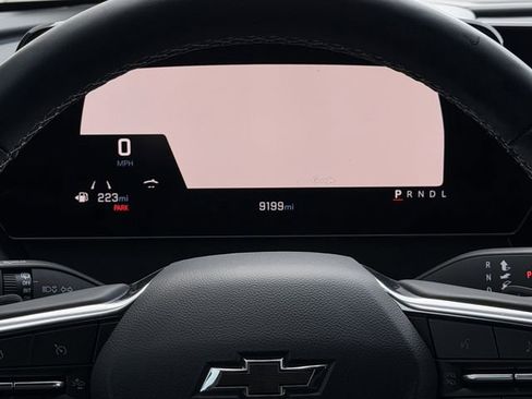 Certified 2025 Chevrolet Traverse LT w/ Midnight/Sport Edition image 14