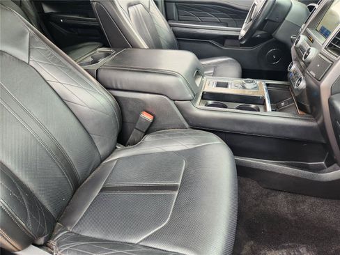 Used 2021 Ford Expedition Platinum RWD image 12