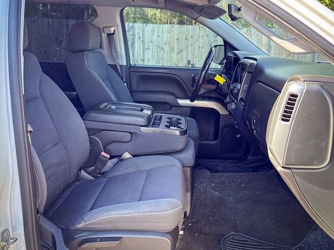 Used 2018 Chevrolet Silverado 1500 LT w/ Trailering Package image 26