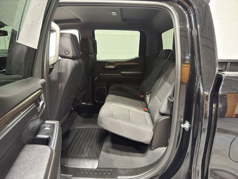 Used 2025 Chevrolet Silverado 1500 LT image 10