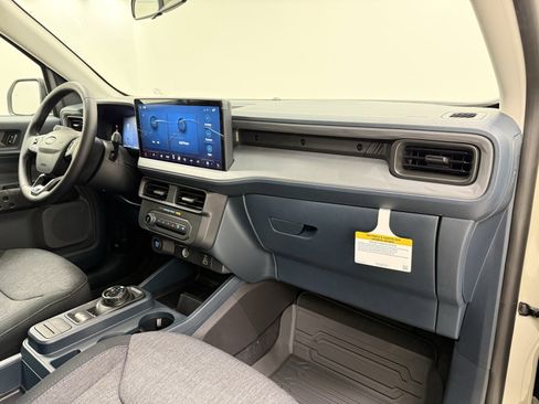 New 2025 Ford Maverick XLT w/ XLT Luxury Package image 28