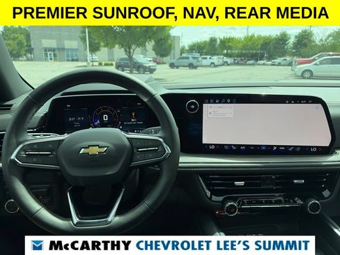 Used 2026 Chevrolet Tahoe Premier AWD/4WD image 28